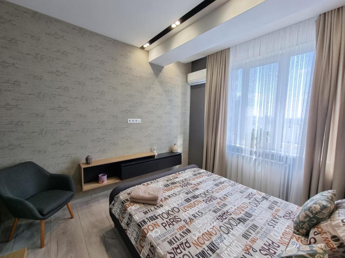 Diplomat The Best Ultra Central Apartaments Кишинів Екстер'єр фото